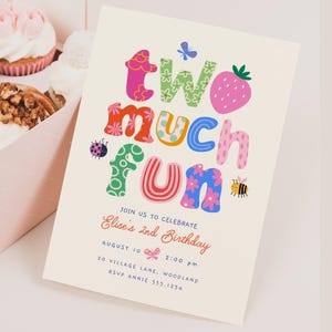 Plantilla de invitación para fiesta de segundo cumpleaños de niña "Two Much Fun Whimsical", invitación de segundo cumpleaños C452
