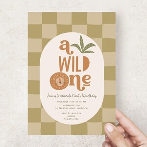 Wild One 1e verjaardagsuitnodiging, Lion Safari eerste verjaardagsuitnodiging afdrukbare B836