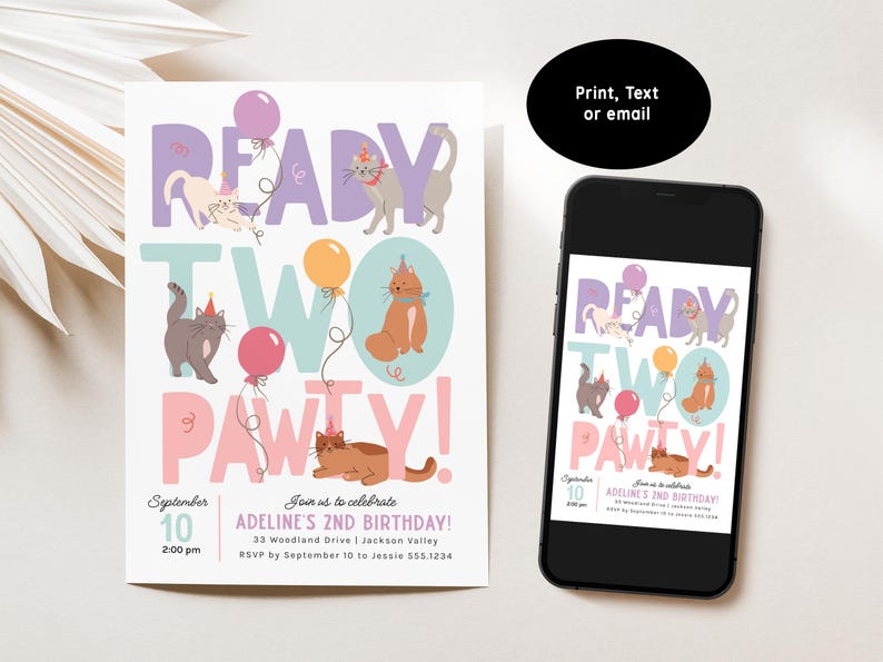 Op de afbeelding: Een roze en paarse verjaardagsuitnodiging met een katten thema. De tekst luidt "Ready Two Pawty!" en bevat details voor Adeline's 2e verjaardag.