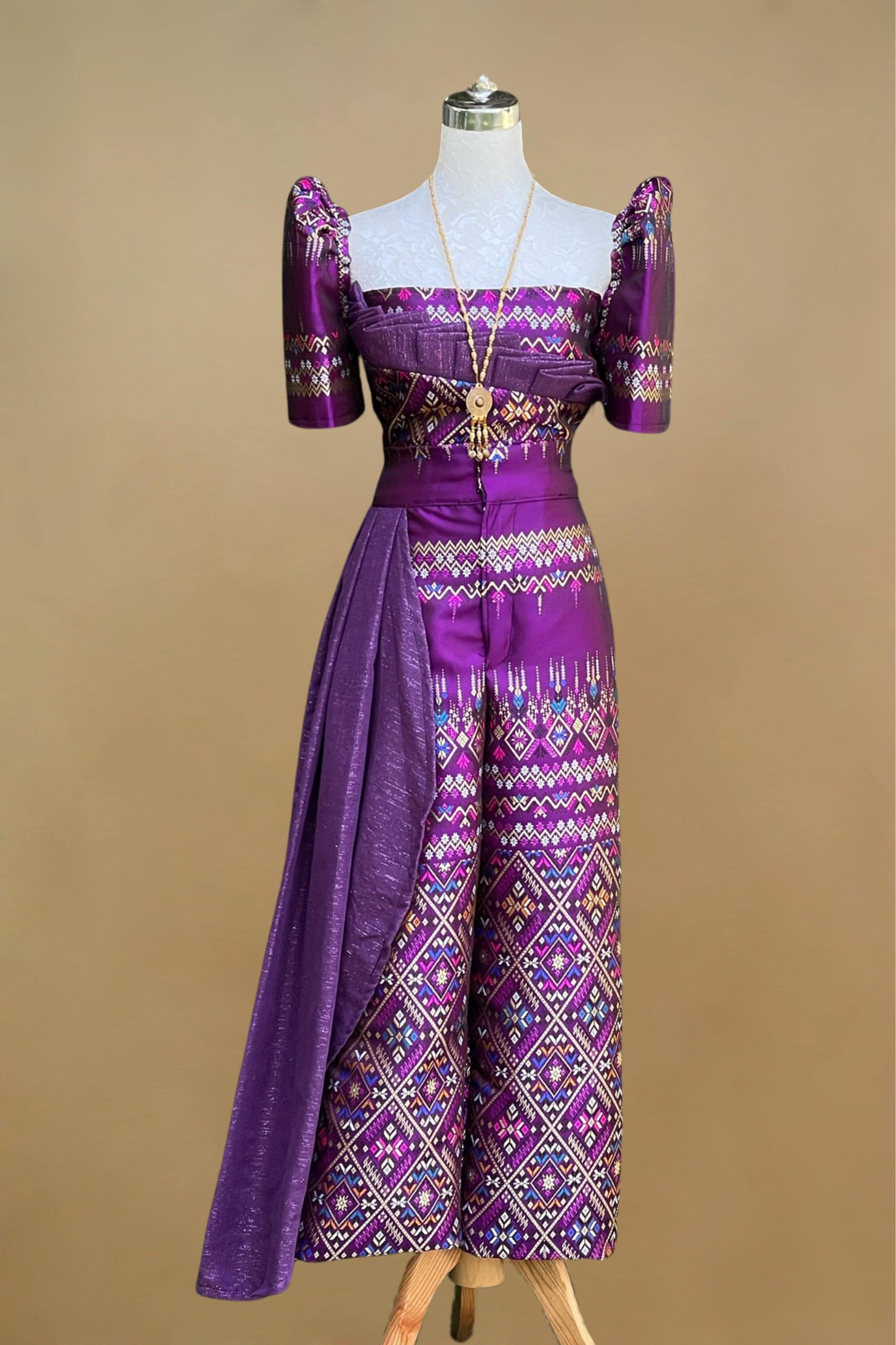malong dress design Were trialling a few samples of some traditional malong inspired wrapped  skirts. We love it, but what do you think? , Would you wear this?  , #mestiza #filipina #malong #wrapskirt