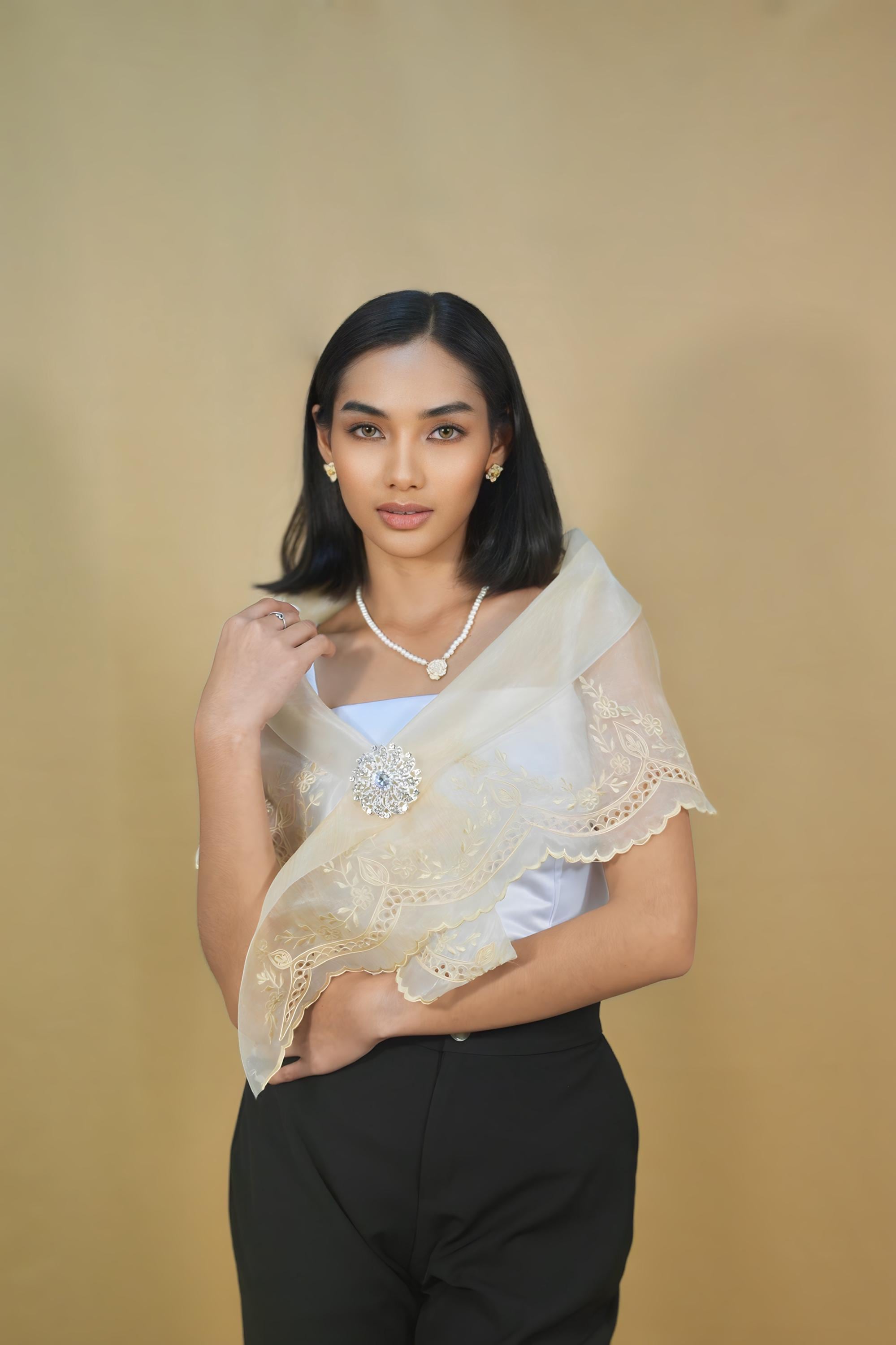 Modern Filipina - Etsy, image size:1999x3000