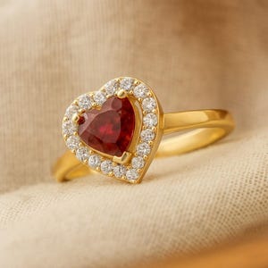 Anello con rubino e diamanti taglio cuore: oro 14 carati e argento sterling Statement #1049