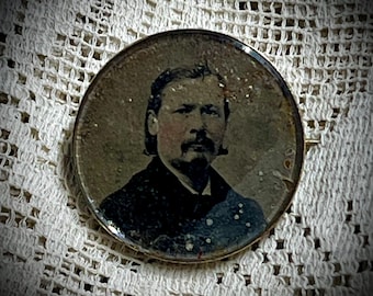 Antique Mourning Brooch, Victorian Memorial Tintype Picture Pin, Glass Front, Collectible, Art Craft Supply