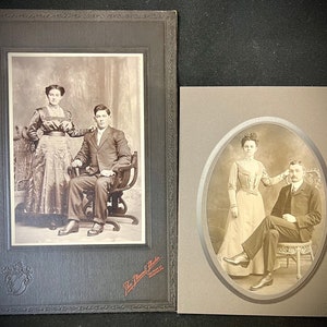 Dos fotografías antiguas originales de parejas, tarjeta de gabinete, imágenes de ayer, c1900, suministros para manualidades