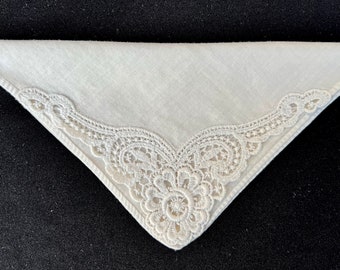 Vintage - Hand Embroidered Lace Wedding Hankie White Wedding Hankie, White on White Intricate Embroidery - Hanky Panky