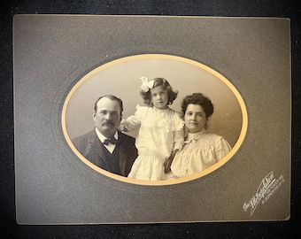 Original Antique Family Photograph, Cabinet Card, Pictures Of Yesterday C1900, Craft Supply
