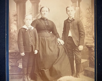 Original Antique Mother and Children Family Photograph, Cabinet Card, Pictures Of Yesterday C1900, Craft Supply