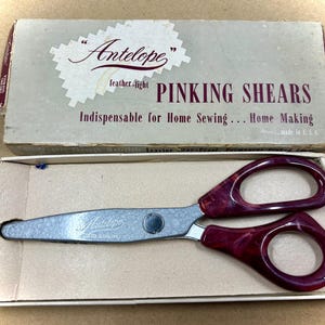 Vintage Antilopen-Zinken-Schere, ausgezeichneter Zustand In der Originalverpackung, Nähschere-Werkzeug