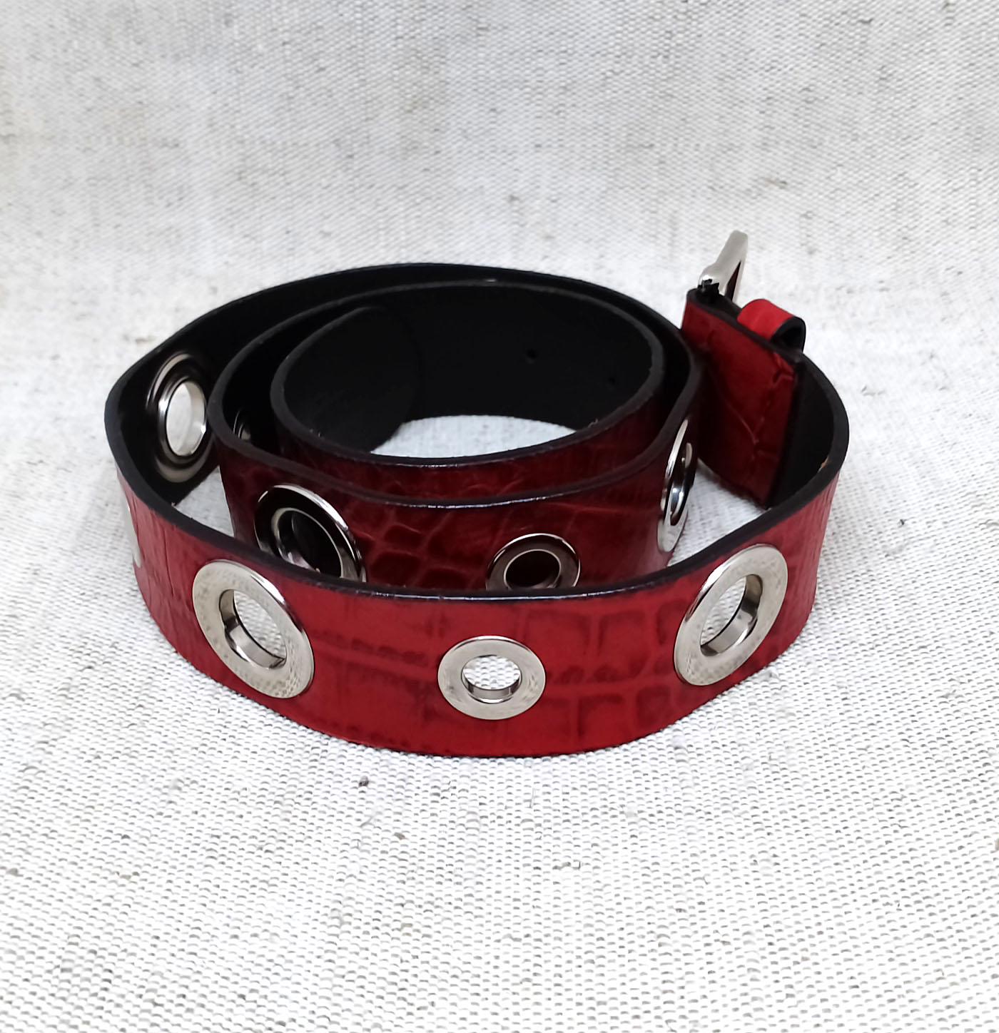 Rare Vintage MOSCHINO White Leather Pewter Heart Buckle Belt sz. 90 Italy Vintage MOSCHINO Italy Thin Designer Black Belt With Silver  main image 2