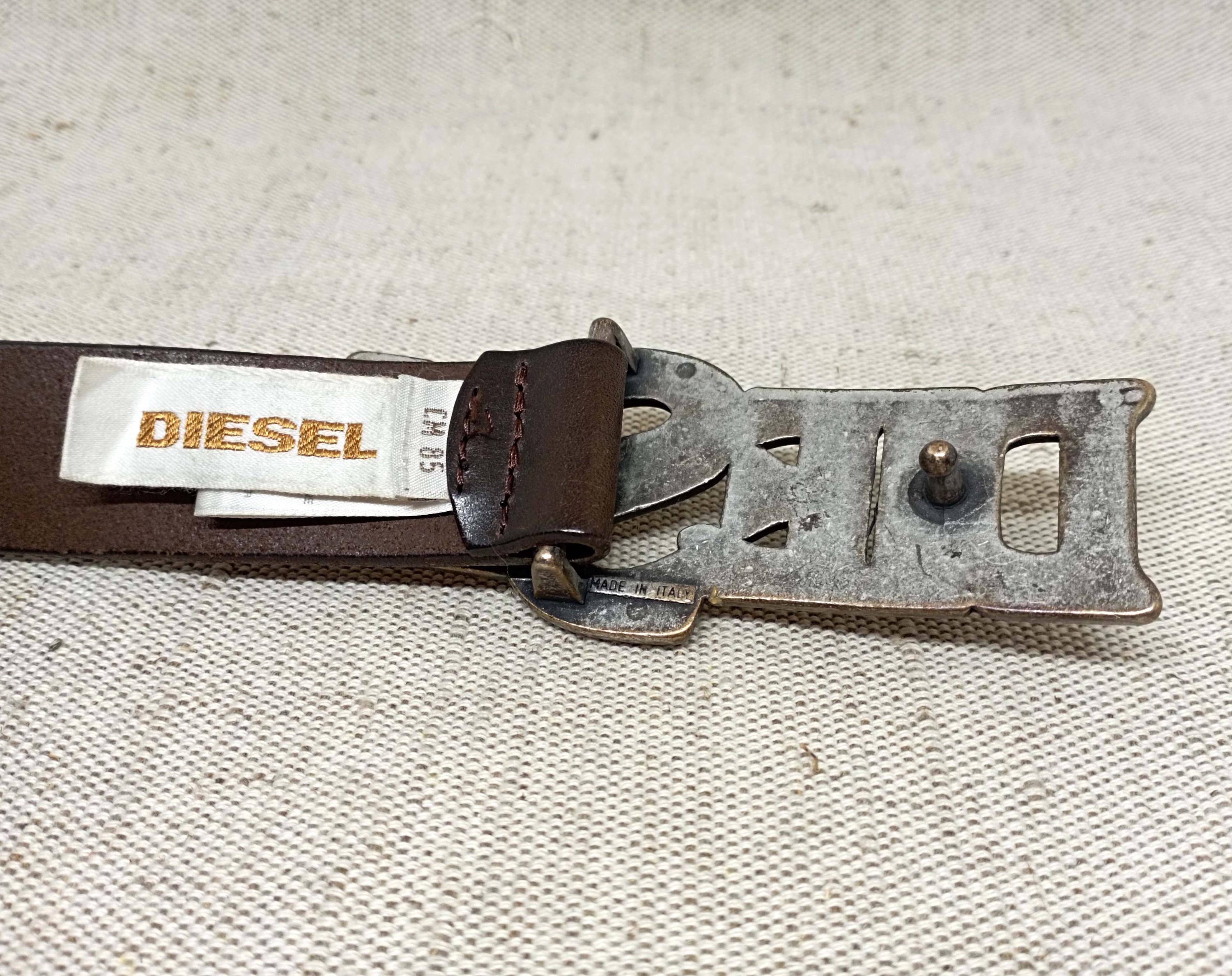Vintage Diesel Brown Leather Belt – Large Logo Metal Buckle