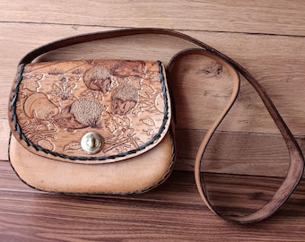 Vintage 1970s Leather Crossbody Bag – Handcrafted ACA.SMITH, Embossed Hedgehog Design