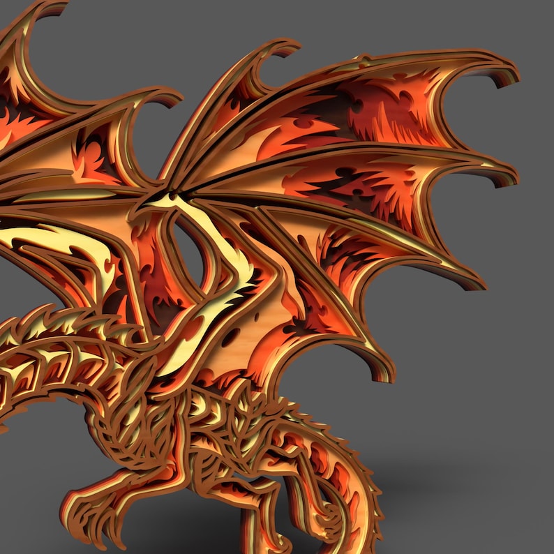 Peut inclure: Sculpture en bois de dragon d&eacute;taill&eacute;e et multicouche avec des motifs complexes d'ailes et de corps. Les ailes pr&eacute;sentent un motif orange et rouge flamboyant, tandis que le corps a une finition brun dor&eacute;. Le dragon est sur fond gris.