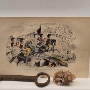1851 Gravure coloriée à la main d'extrait du Livre d'histoire du peuple Gravure originale Lucius Stebbins - Charge of the Irish Dragoons Waterloo
