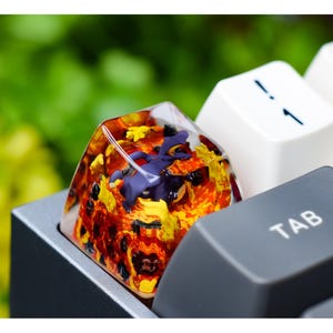 Shiny Chari.zard Resin Keycap ,anime keycap, custom keycap , artisan keycap, birthday gift, gift for him, cute gift, father's day gift