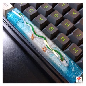 Ha.ku Dragon spacebar, Anime dragon resin Keycap ,anime keycap, artisan keycap, birthday gift, gift for him, anime gift, custom gift