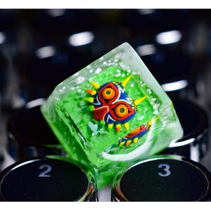 Ma.jo.ra Mask artisan keycap, Zel.da Shield Le.gend of Zel.da resin keycap, Gaming decor, Gamings keycap, Anime Keycap father&#39;s day gifts