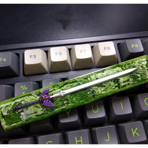 Master zwaard spatiebalk, Ma.jo.ra Mask artisan keycap, Zel.da Shield Legend of Zel.da hars keycap, gamingdecor, gaming keycap cadeau voor hem