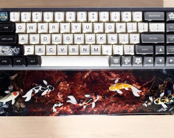 Reposamuñecas de resina con forma de pez koi, decoración para videojuegos, soporte para la muñeca, reposamanos, reposamuñecas personalizado para teclado, teclas artesanales, decoración azul y blanca para videojuegos