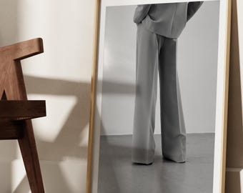 Impresión artística de mujer abstracta: arte para sala de estar en blanco y negro