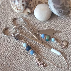 Set of accessories for embroidery &quot;Sea Horse&quot; Scissor fob with protective cap & Needle threader / Beads scissor charm / Scissors Chain