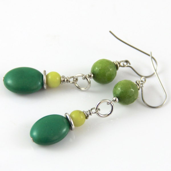 Emerald Green Accent - Jade Chartreuse Lime Spring Green Silver Metal Dangle Earrings - Fun Simple Modern Unique Drop Earring