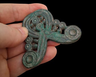 Western Asiatic Bronze Razor Handle – 1st Millennium B.C.