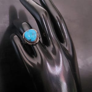 Authentic Navajo Ring Signed M.P. – Sterling Silver 925 – Natural Turquoise Vintage Jewelry