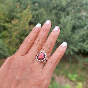 Authentic Navajo Ring Signed Fred Charley – Sterling Silver 925 – Red Spiny Oyster Cabochon