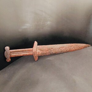 Antique Scythian Akinakes Sword – 4th/3rd Century BCE – Iron – 41 cm – Historical Object – Rare Collection Piece