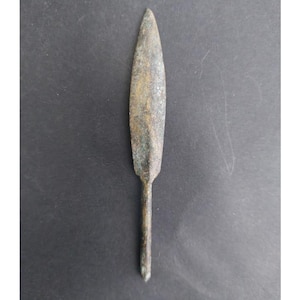 Roman Bronze Arrowhead – 8.5 cm – Authentic Artefact – Antique Arena New York
