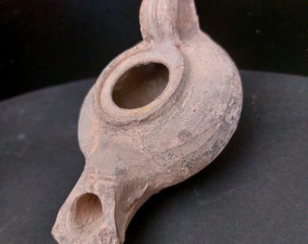 Levantine Byzantine Terracotta Oil Lamp – 6th–7th Century AD – COA included