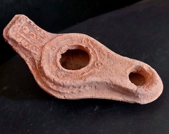 Rare Byzantine Levantine Terracotta Oil Lamp with Geometric Decoration – 6th–7th Century AD