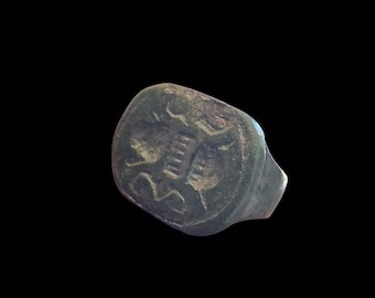 Roman Bronze Signet Ring – Late Roman Empire (3rd–5th century AD)
