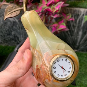 Banded Onyx Pear Shaped Clock – Natural Stone Desk Clock / 724 Grams