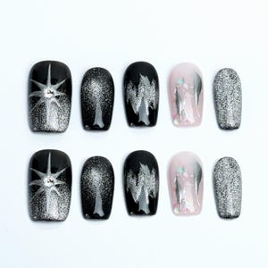 Black Press-On Nails with Silver Accents, Metallic Press on Nails/Goth Nails Stick on Nails/Cat Eye Nails/3D Nails/Kpop Nails/False Nails