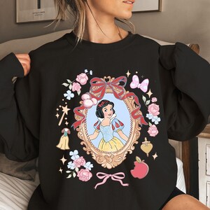 Snow White Princess Coquette Bow PNG, Snow White Princess Locket Bow Png, Girls Trip Png, Magic Kingdom Bow Png, Digital Download