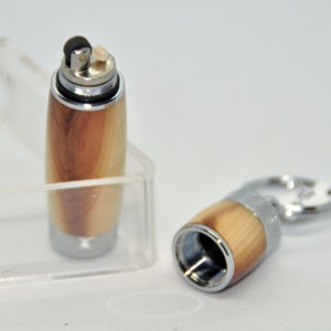 Handgemachte Östliche Zedernholz Zigarre oder Feuerzeug Schlüsselanhänger 23-001