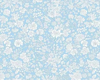 Prześcieradło do łóżeczka Liberty London Mini: niebieskie, kwiatowe prześcieradło z gumką, pościel dla dziewcząt