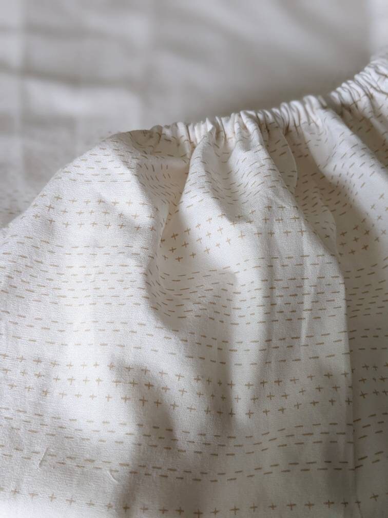 Cream cot bedding sales