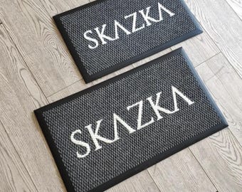 カスタムビジネスロゴ入りドアマット – 会社名入りのパーソナライズされた業務用玄関マット