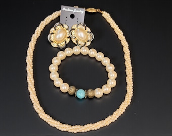 Vintage Pearl Necklace Set with Earrings and bracelet
