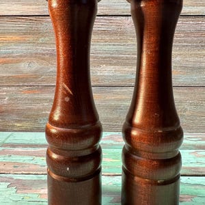 Vintage Olde Thompson Wooden Pepper Mill Grinder (10&quot;) & Salt Shaker (9.5&quot;) - USA Made