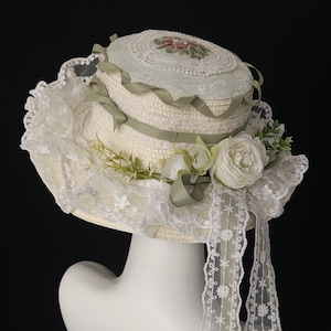Victorian Straw Hat – Green Floral Embroidered Lolita Garden Party Headwear – Vintage Mori Kei Cosplay Costume Accessory
