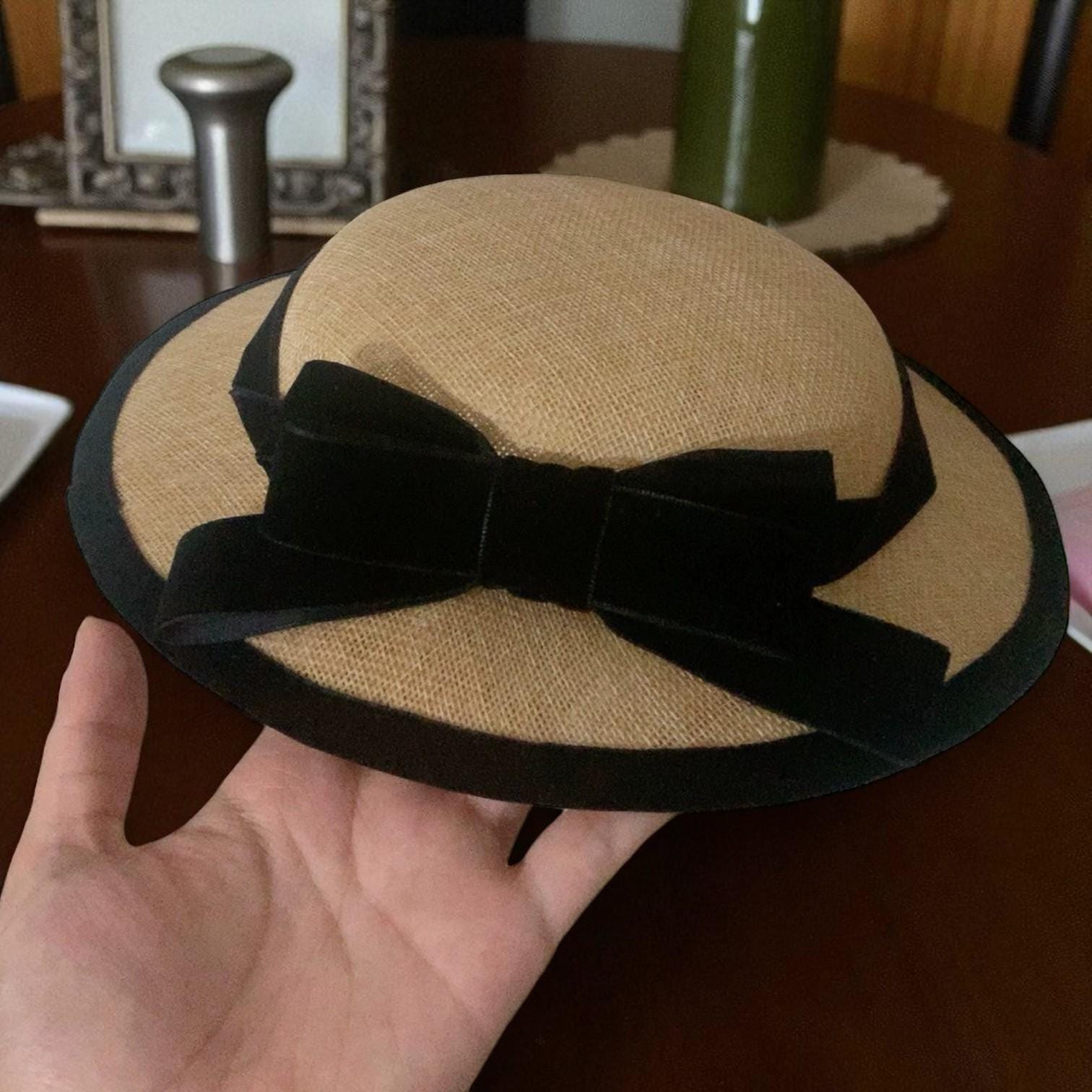 Vintage-inspired Straw Hat: Black Velvet Trim & Adjustable  display picture 3