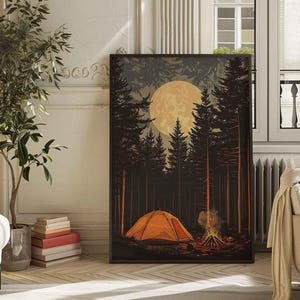 Serene Camping Under Majestic Full Moon Poster - Gemütliches Zelt & knisterndes Lagerfeuer Nachthimmel Natur Wandkunst für Outdoor-Enthusiast-Dekor
