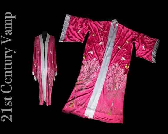 1930s Pink Rayon Silk Jersey Kimono. Embroidered B