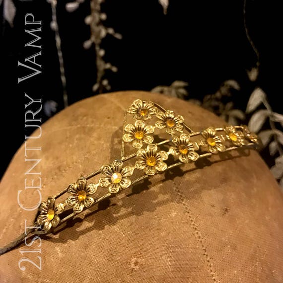 Beautiful 1920s Diamanté Tiara. Yellow Stone Flowe