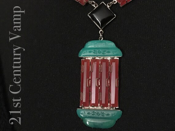 Pendentif Art Déco Des Années 1930 – Bijou Vintage – Occasion – Style Géométrique Et Élégant