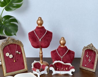Red Velvet Necklace Holder with Mini Sofa Ring Trays: Baroque Jewelry Organizer