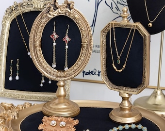 Baroque Gold Ornate Velvet Jewelry Display Stand: Necklace & Earring Holder